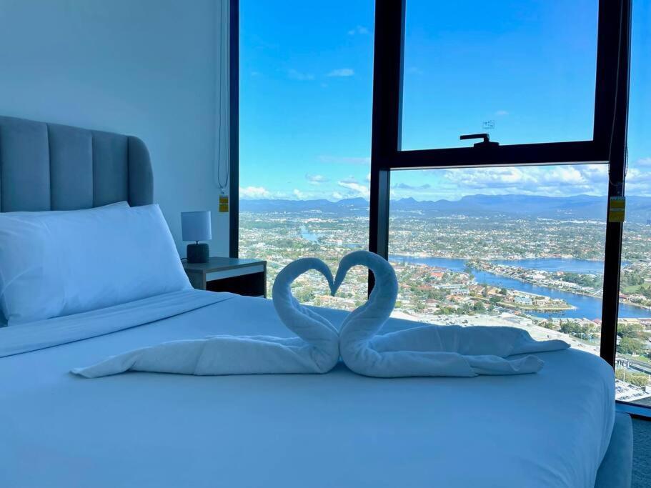 New Impressive 180° River View 1 Bed Apt With Pool 47F Apartment โกลด์โคสต์ ภายนอก รูปภาพ